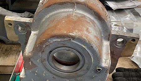 图2:铸铁法兰的焊接修复。
